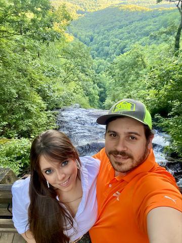 Dr. Colón-Conde with his fiancé, an internal medicine physician